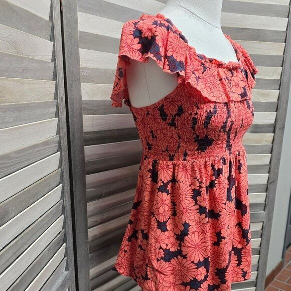 Ruffle Smocked Maternity Tank Top | Isabel Maternity | Small - Picture 5 of 11